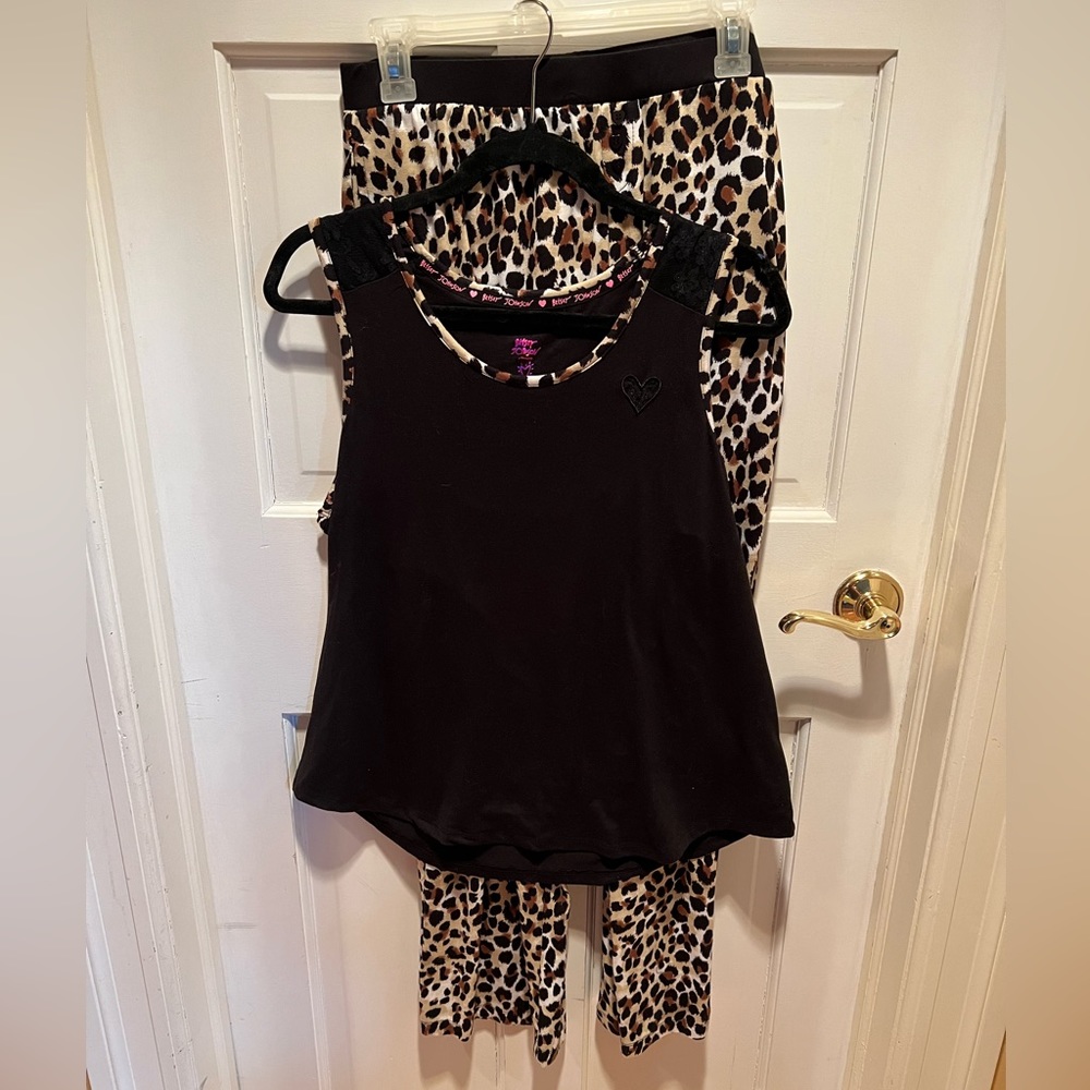 NWT Betsey Johnson Cheetah Pajama Set - Size M